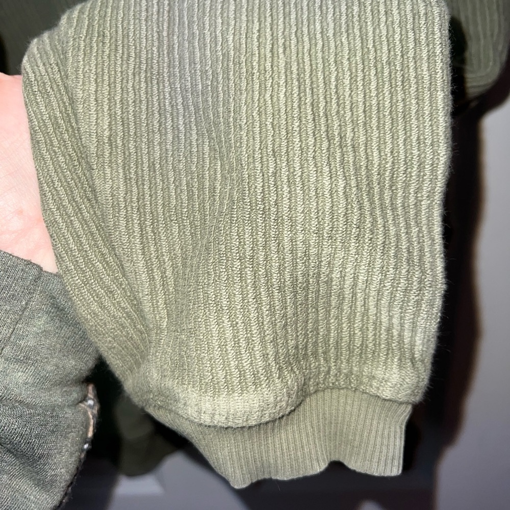 Aerie Sage Pale Green Ribbed Cropped Hooded Pullover Sweatshirt Size Medium - Picture 4 of 7